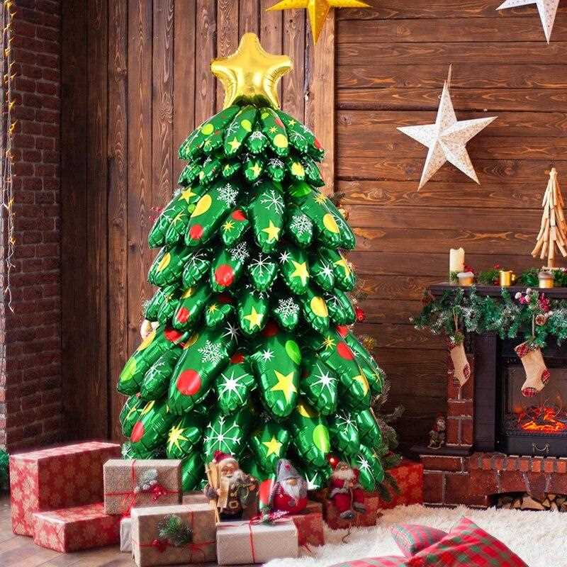 Звездное скопление «Рождественская елка» — красота небесных украшений в галактике
